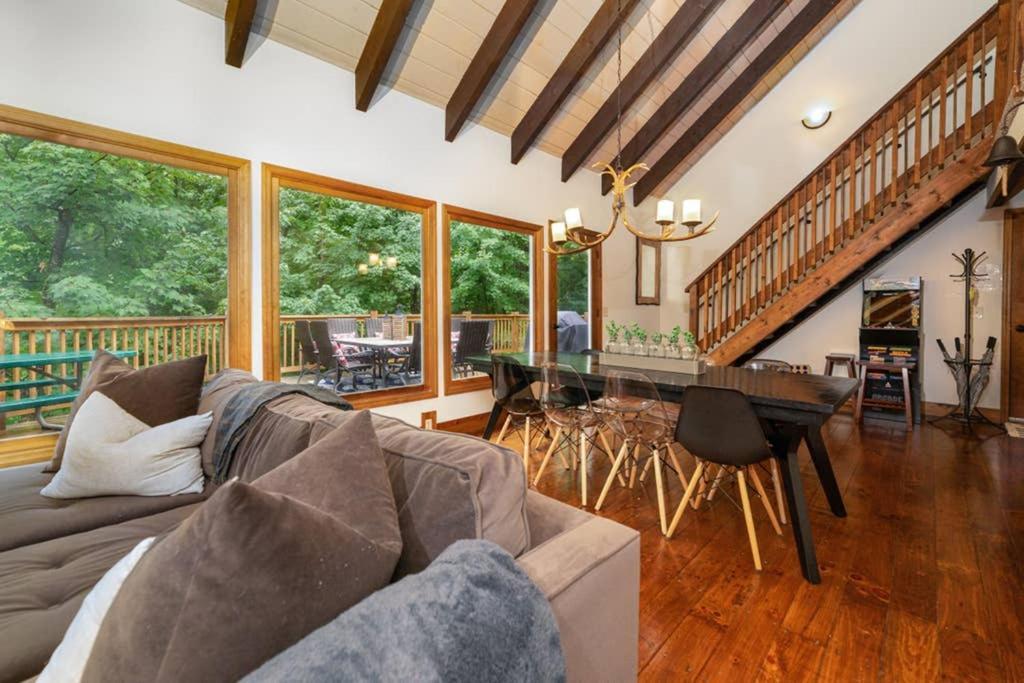 A Smoky Mountains Retreat - Chalet De Montagne Βίλα Gatlinburg Εξωτερικό φωτογραφία