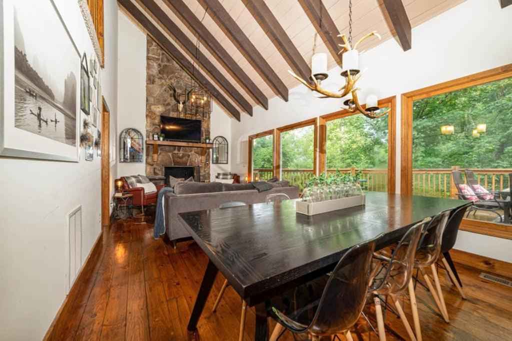 A Smoky Mountains Retreat - Chalet De Montagne Βίλα Gatlinburg Εξωτερικό φωτογραφία