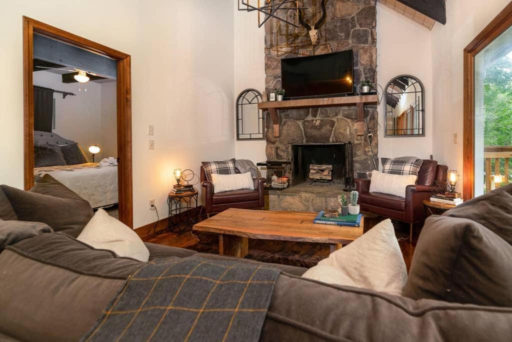 A Smoky Mountains Retreat - Chalet De Montagne Βίλα Gatlinburg Εξωτερικό φωτογραφία