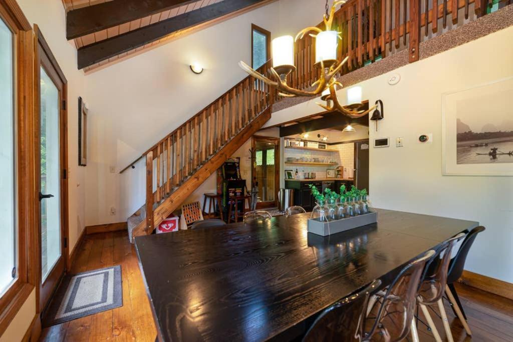 A Smoky Mountains Retreat - Chalet De Montagne Βίλα Gatlinburg Εξωτερικό φωτογραφία